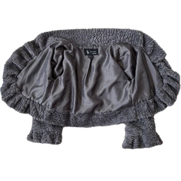 Sisters Outerwear Gray Cropped Evening Open Front Bolero Faux Fur Shrug. NWT. - Picture 8 of 8